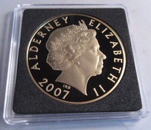 Load image into Gallery viewer, 2007 QEII CHARLES II HISTORY OF THE MONARCHY ALDERNEY S/PROOF £5 COIN BOX &amp; COA

