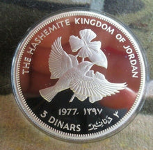 Load image into Gallery viewer, 1977 ROYAL MINT JORDAN CONSERVATION Hummingbird SILVER 3 DINARS COIN
