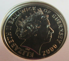 Load image into Gallery viewer, 1900-2002  HM QUEEN ELIZABETH THE QUEEN MOTHER MEMORIAL BUNC £5 COINCOVER PNC
