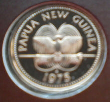 Load image into Gallery viewer, 1975 PAPUA NEW GUINEA FIRST OFFICIAL COINAGE,PROOF 2t COIN,STAMP,P-MARK,COA PNC
