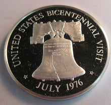 Load image into Gallery viewer, 1976 QE II BICENTENNIAL VISIT COMMEMORATIVE SILVER PROOF MEDAL COA INFO &amp; BOX
