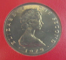 Load image into Gallery viewer, 1979 ISLE OF MAN £1 ONE POUND COIN IN ORIGINAL SEALED PACK
