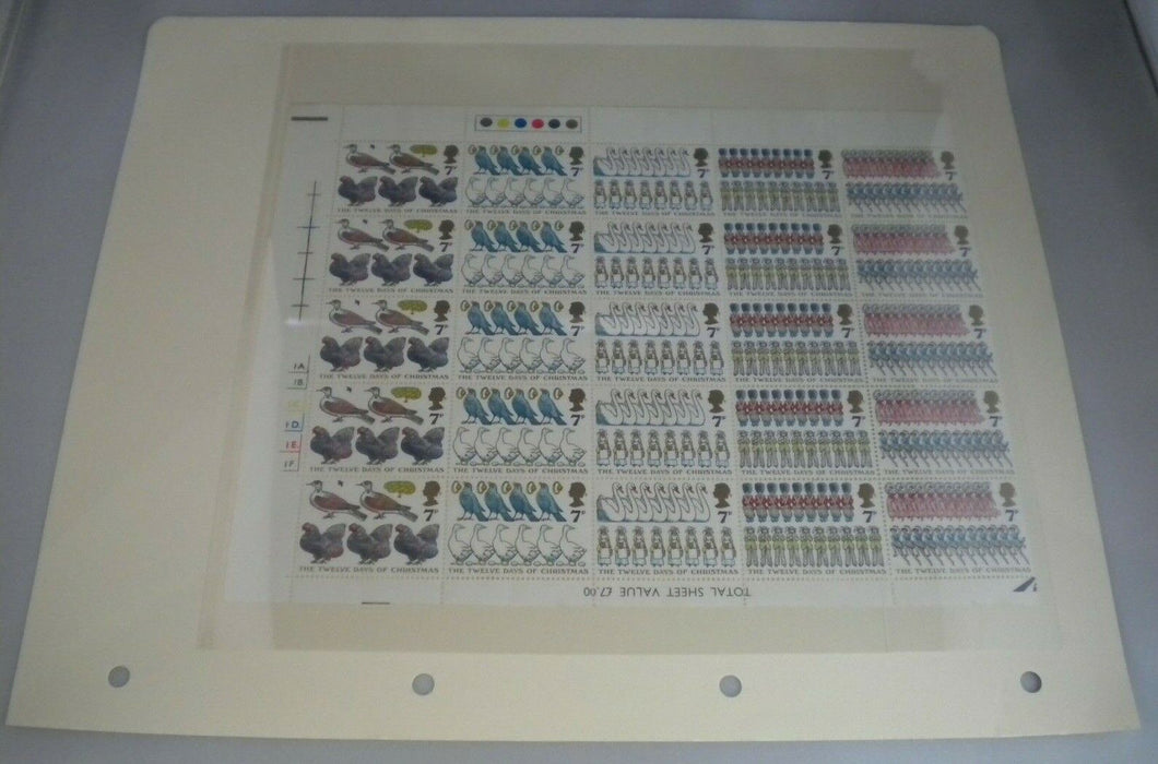 1977 THE TWELVE DAYS OF CHRISTMAS 7P BLOCK OF 25 STAMPS MNH WITH TRAFFIC LIGHTS