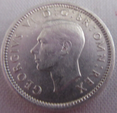 1941 GEORGE VI SILVER THRUPENCE 3d AUNC IN CLEAR PROTECTIVE FLIP