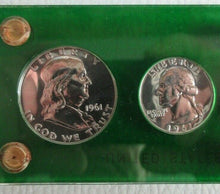 Load image into Gallery viewer, USA 1961 SPECIMIN PROOF SET 4 .900 SILVER AND A COPPER 1 CENT US MINT
