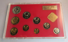 Load image into Gallery viewer, 1991 LENINGRAD PROOF NINE COIN SET 1 RUBLE - 1 COPEL IN HARD CASE &amp; OUTER COVER
