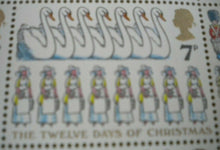 Load image into Gallery viewer, 1977 THE TWELVE DAYS OF CHRISTMAS 7P BLOCK OF 25 STAMPS MNH WITH TRAFFIC LIGHTS
