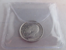 Load image into Gallery viewer, 1919 KING GEORGE V BARE HEAD .925 SILVER 3d THREE PENCE COIN VF-EF IN CLEAR FLIP
