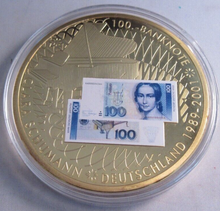 Load image into Gallery viewer, 2015 GERMAN BANKNOTE IMPRESSIONS 70MM MEDALLION GOLD PLATED PROOF CAPSULE &amp; COA
