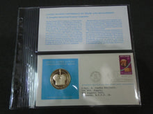 Load image into Gallery viewer, 1975 - 77 UNITED NATIONS OFFICIAL SILVER PROOF MEDAL COVER WITH STAMPS IN SLEAVE
