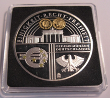 Load image into Gallery viewer, 2004 50 YEARS OF WORLD FOOD AID SILVER PLATED PROOF MEDAL CAPSULE BOX &amp; COA
