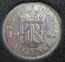 Load image into Gallery viewer, 1942 KING GEORGE VI BARE HEAD .500 SILVER aUNC 6d SIXPENCE COIN CAPSULE &amp; BOX
