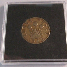 Load image into Gallery viewer, 1946 GEORGE VI BRASS THRUPENCE THREE PENCE KEY DATE HOUSED IN QUAD CAPSULE CC8
