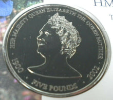 Load image into Gallery viewer, 2002 QUEEN ELIZABETH THE QUEEN  MOTHER GUERNSEY £5 CROWN FIRSTDAY COIN COVER PNC
