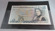 Load image into Gallery viewer, 1988 GILL QEII FIVE POUND £5 NOTE MARCH 1988 EF RE82 792699
