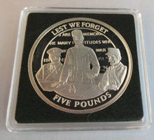 Load image into Gallery viewer, 2008 QEII LEST WE FORGET GIBRALTAR SILVER PROOF £5 FIVE POUND CROWN BOX &amp; COA
