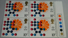 Load image into Gallery viewer, 1977 ROYAL INSTITUTE OF CHEMISTRY 10P BLOCK OF 4 STAMPS MNH &amp; TRAFFIC LIGHTS
