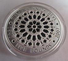 Load image into Gallery viewer, 2007 £5 WESTMINSTER ABBEY ROSE WINDOW SILVER PROOF PIEDFORT FIVE POUND COIN &amp;BOX
