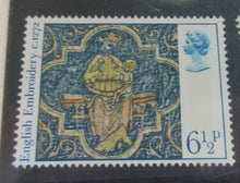 Load image into Gallery viewer, 1976 ENGLISH MEDIAEVAL EMBROIDERY BRITISH MINT STAMPS PRESENTATION PACK
