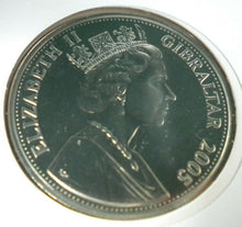 Load image into Gallery viewer, 2005 THE QUEEN&#39;S 80TH BIRTHDAY, THE ROYAL FAMILY  PROOF 1 CROWN COIN COVER PNC
