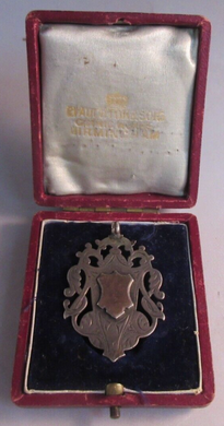 1903 ANTIQUE FOOTBALL ASSOCIATION STERLING SILVER PENDANT IN ORIGINAL BOX