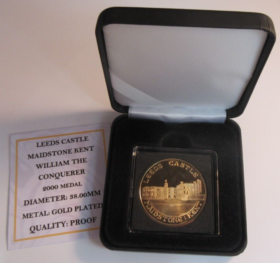 2000 LEEDS CASTLE WILLIAM THE CONQUERE GOLD PLATED PROOF MEDAL CAPSULE BOX & COA