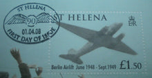 Load image into Gallery viewer, 2008 THE BERLIN AIRLIFT, HISTORY OF THE ROYAL AIR FORCE BUNC £5 COIN COVER PNC
