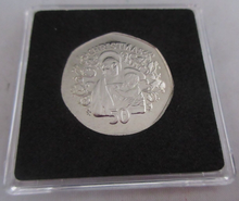 Load image into Gallery viewer, 2005 CHRISTMAS 50P MADONNA &amp; CHILD aUNC GIBRALTER FIFTY PENCE COIN BOX &amp; COA
