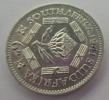 Load image into Gallery viewer, 1941 KING GEORGE VI SOUTH AFRICA 6d COIN UNC .800 SILVER COIN IN CLEAR FLIP
