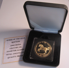 Load image into Gallery viewer, 1982 HORSE OF THE YEAR SEFTON GOLD PLATED PROOF MEDAL CAPSULE BOX &amp; COA
