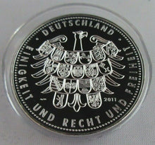 Load image into Gallery viewer, FIFA WOMENS WORLD CUP GERMANY 2011 36mm DEUTSCHLAND WELTMEISTER S/PROOF MEDAL
