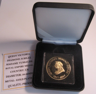 1837-1897 QUEEN VICTORIA DIAMOND JUBILEE G/PLATED PROOF MEDAL CAPSULE BOX & COA
