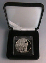 Load image into Gallery viewer, 2002 Parliament Golden Jubilee 1oz Silver Proof Solomon isl RM £5 Coin Box/COA
