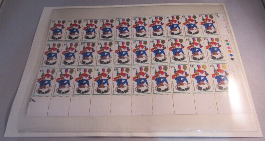 1968 HAPPY CHRISTMAS 1/6 HALF SHEET 60 STAMPS MNH WITH T-LIGHTS & STAMP HOLDER