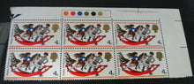 Load image into Gallery viewer, 1968 HAPPY CHRISTMAS 4d 6 STAMPS MNH INCLUDES TRAFFIC LIGHTS
