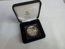 Load image into Gallery viewer, UK 1997 1000 KWACHA ROYAL MINT QEII &amp; PRINCE PHILIP GOLDEN WEDDING SILVER PROOF
