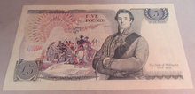 Load image into Gallery viewer, 1973 PAGE FIVE POUND £5 NOTE AUGUST 1973 UNC BZ84 989140
