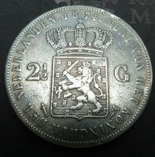 Load image into Gallery viewer, 1874 DUTCH 2 1/2 GUILDER WILLEM III SILVER COIN GOD Z Y MET S ON RIM
