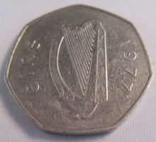 Load image into Gallery viewer, EIRE 50p 1977 FIFTY PENCE UNC PRESENTED IN CLEAR FLIP
