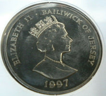 Load image into Gallery viewer, 1947-1997 THE ROYAL WEDDING ANNIVERSARY BUNC £5 COMMEMORATIVE COIN COVER PNC
