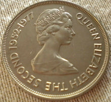 Load image into Gallery viewer, 1952-1977 QUEEN ELIZABETH II UNC TRISTAN DA CUNHA 25 PENCE CROWN COIN &amp; POUCH
